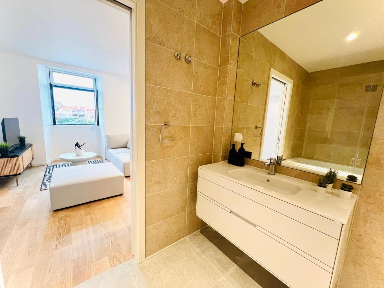 Lisbon Pink House II Beautiful 2 Bedroom Flat In City Center Extérieur photo